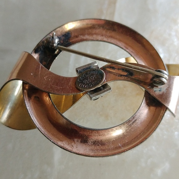 VINTAGE TAYLORD 1/20K GOLD FILLED BOW PIN BLUE WHITE CRYSTALS - Picture 3 of 7